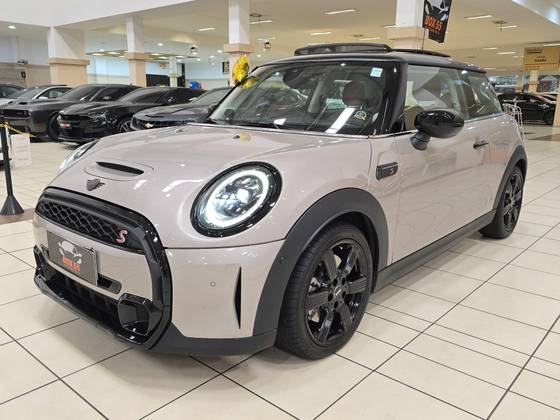 MINI COOPER 2.0 16V TWINPOWER GASOLINA S EXCLUSIVE 4P STEPTRONIC MINI COOPER 2.0 16V TWINPOWER GASOLINA S EXCLUSIVE 4P STEPTRONIC